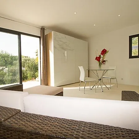 Guest house Les Restanques 3*